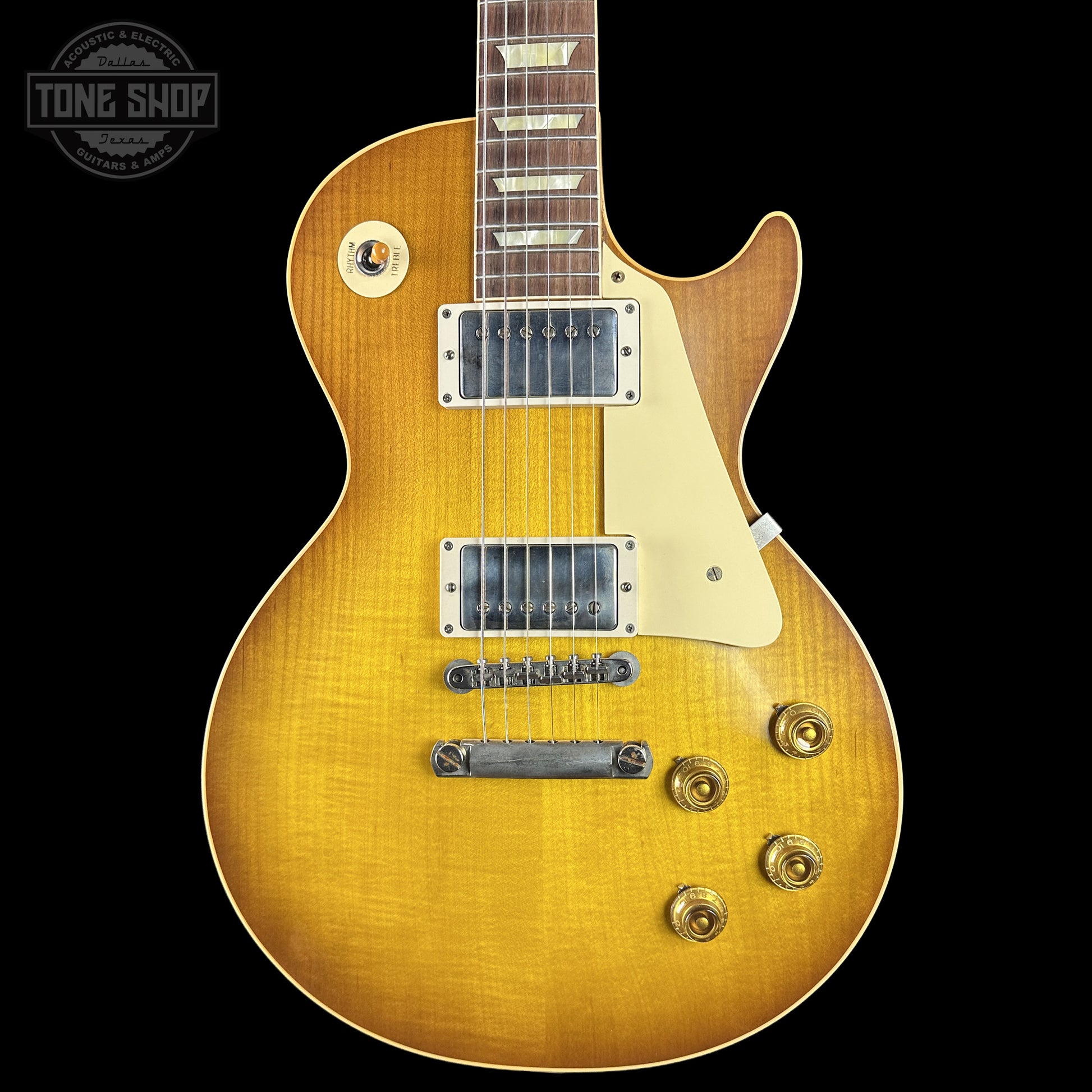 Front of Gibson Custom Dealer Select 1958 Les Paul Chambered Golden Poppy VOS 84822.