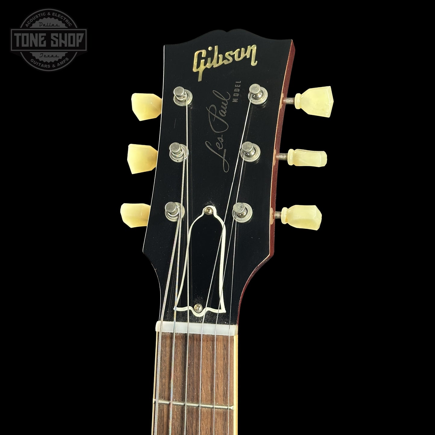 Headstock of Gibson Custom Dealer Select 1958 Les Paul Chambered Golden Poppy VOS 84822.