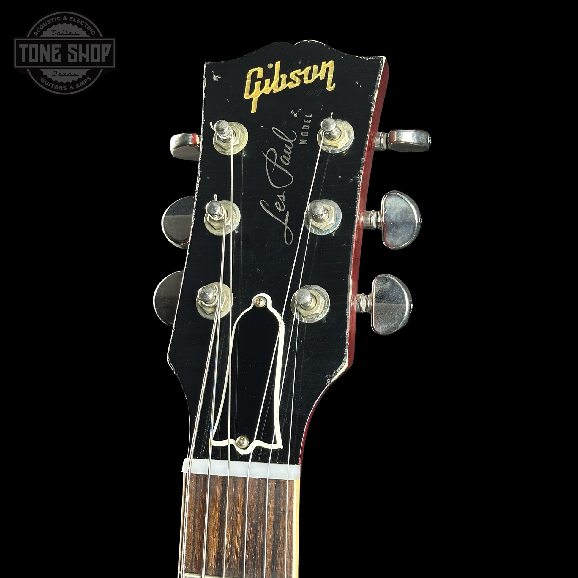 Headstock of Gibson Custom Dealer Select 1959 Les Paul Chambered Lemon Burst Light Aged 942369.