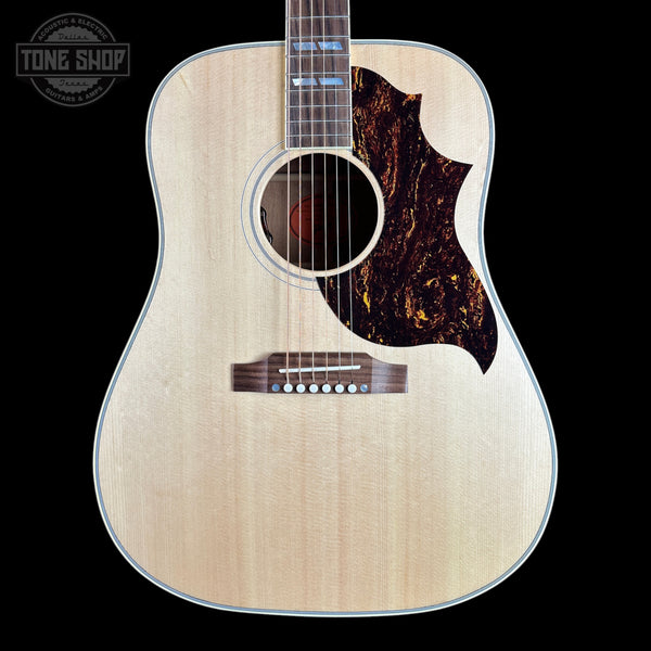 Front of Gibson Custom Country Western Cherry Stained Back and Sides Satin.
