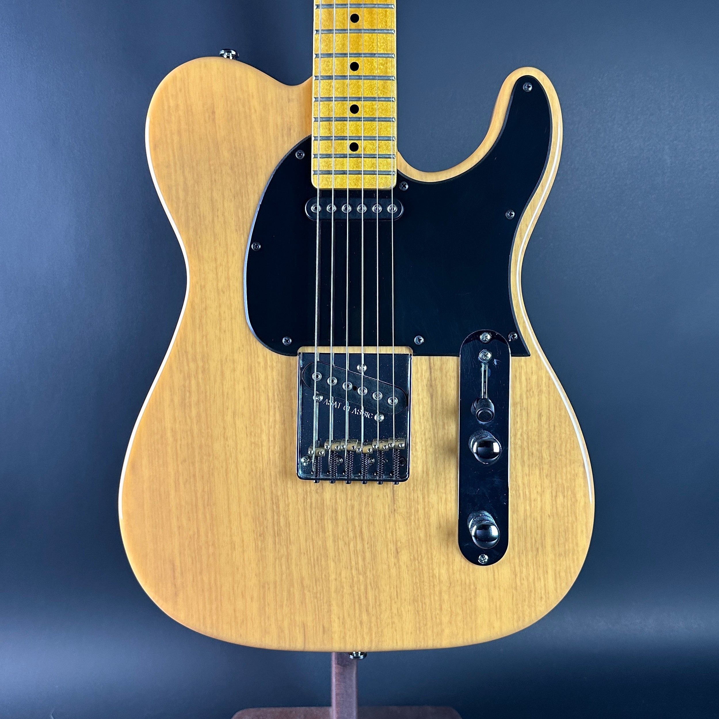Used G&L ASAT Classic Tribute Natural w/bag TSU21156 – Tone Shop Guitars