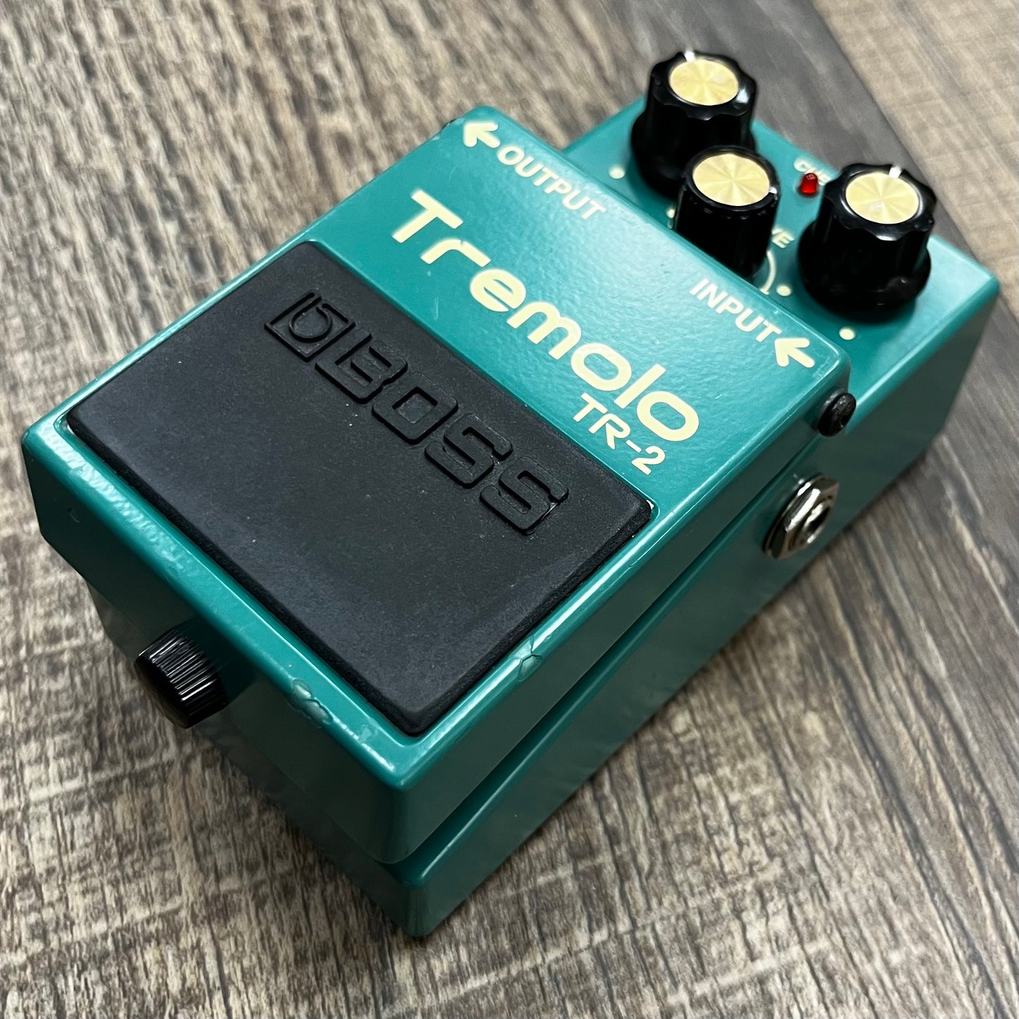 Side of Used Boss TR-2 Tremolo Pedal TFW146