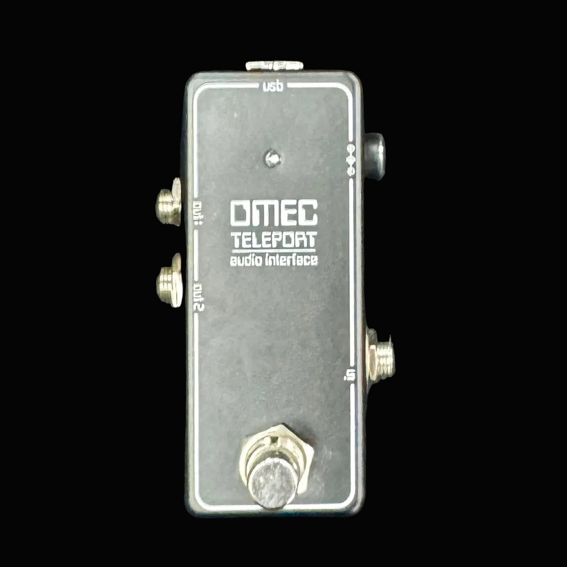 Guitar effects pedal with 'OMEC Teleport' branding on a dark background