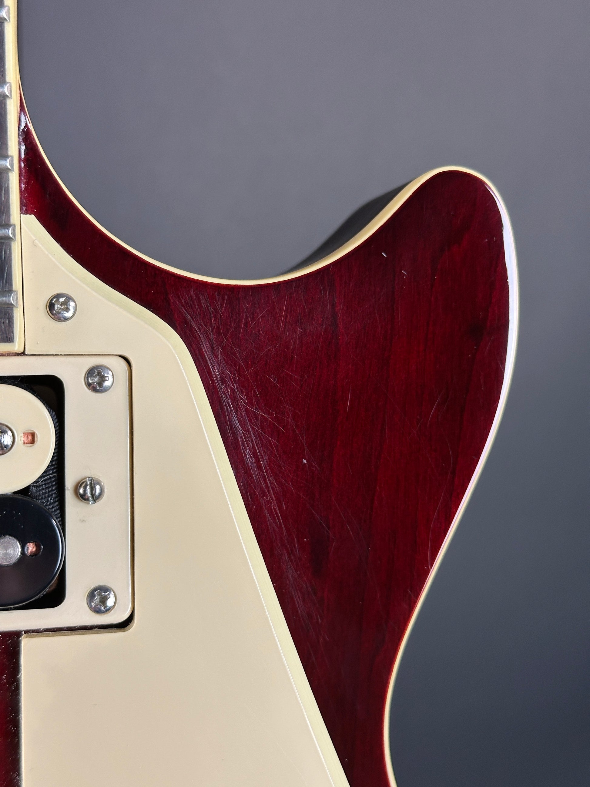 Scratches on body of Used Epiphone Les Paul Std Wine.