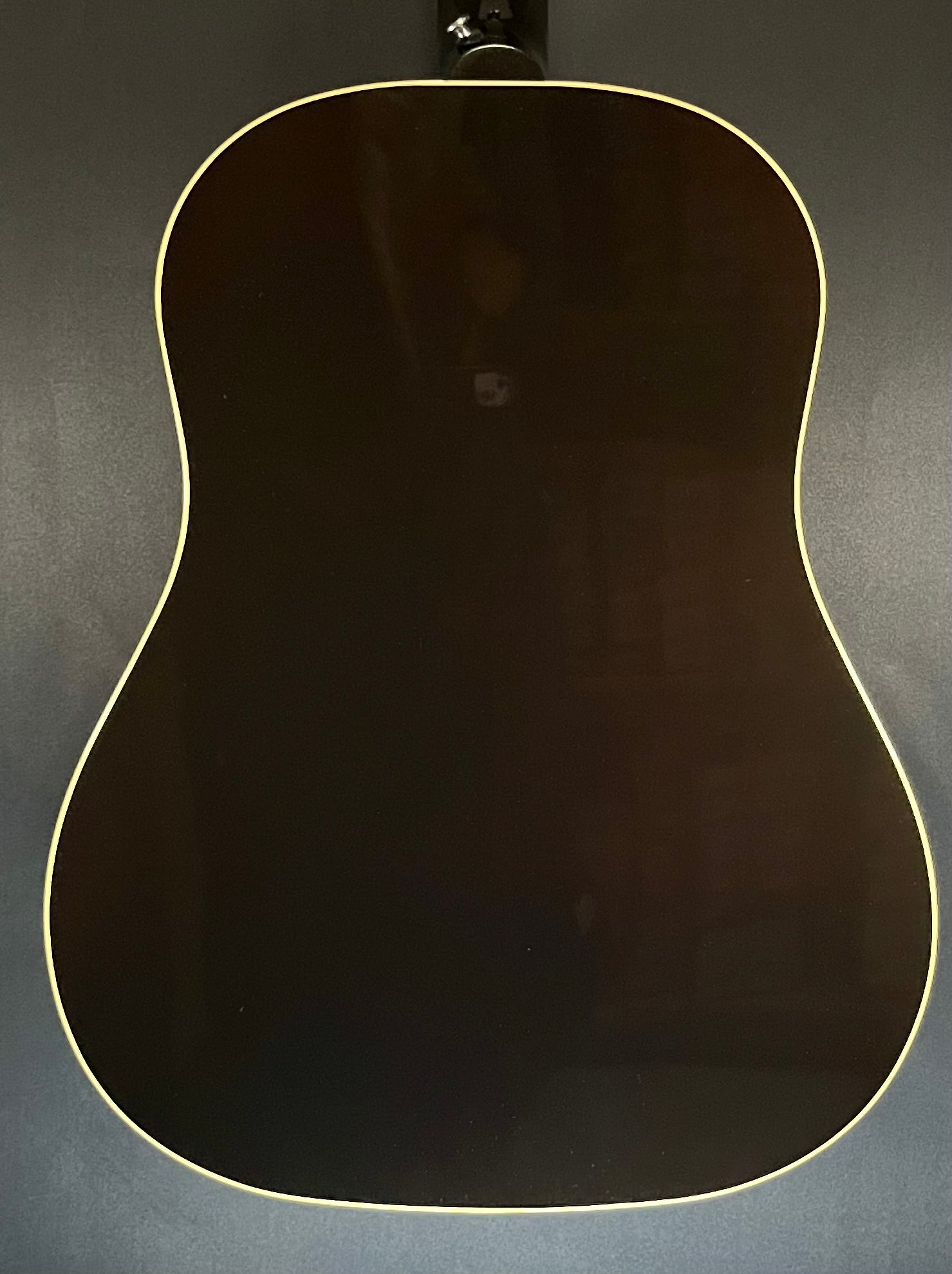 Back of Used 2022 Gibson J-45 Standard Sunburst w/Case TFW170