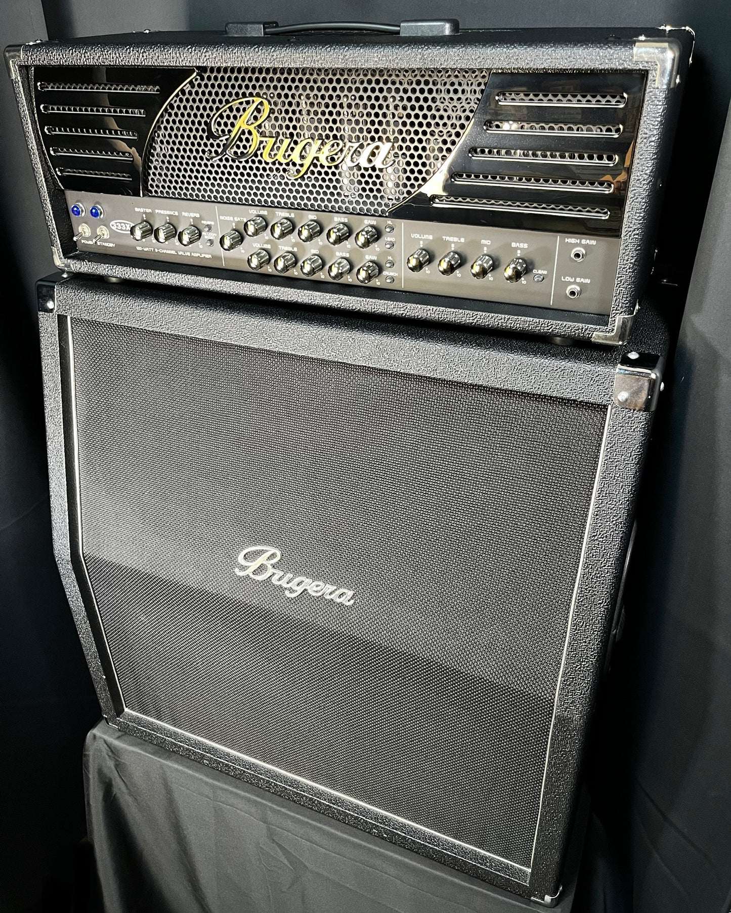 Side of Used Bugera 333XL Infinium 120 Watt 3-Channel Amp & Bugera 4X10 Speaker Cab 1/2 Stack TFW183