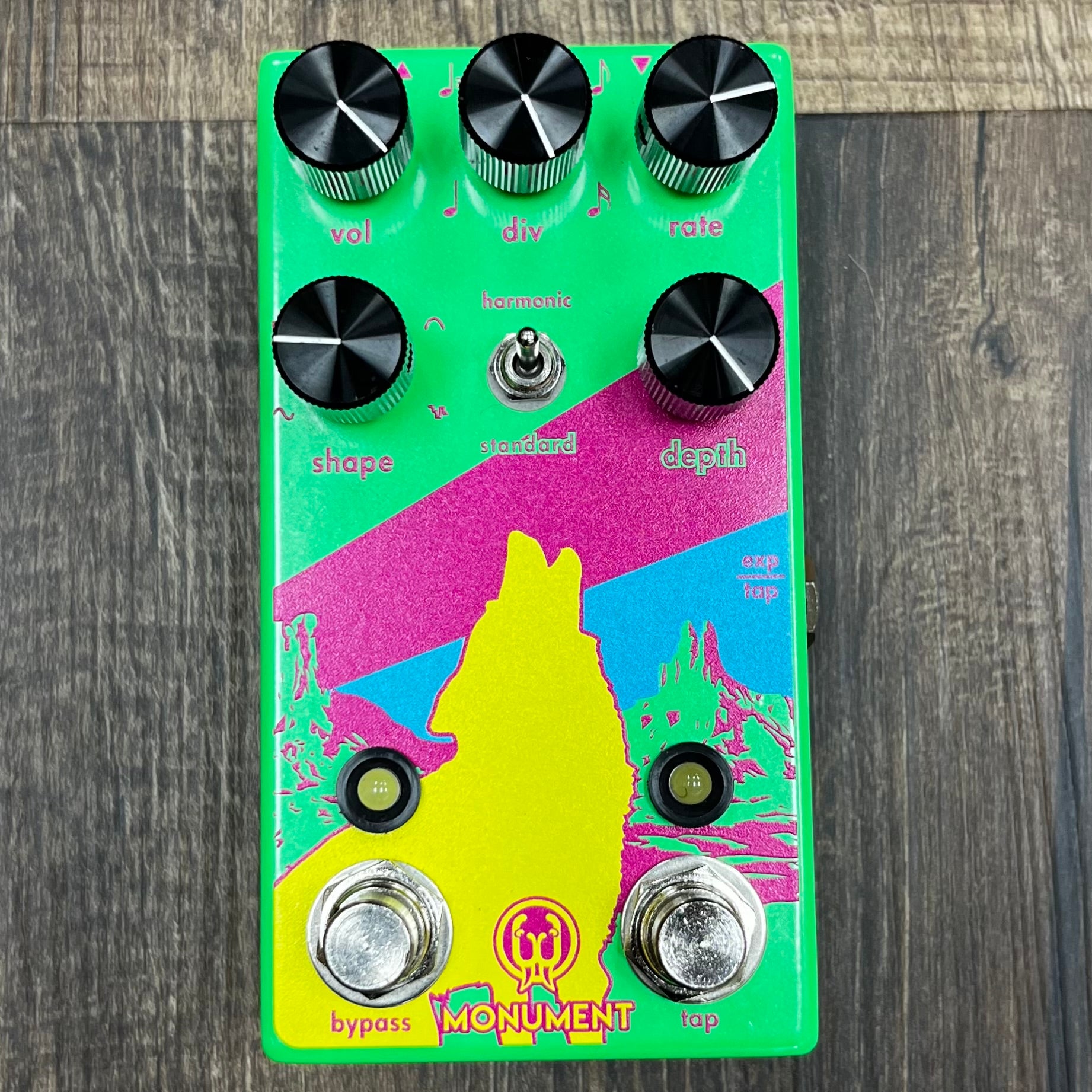 Used Walrus Audio Monument Harmonic Tap Tremolo Pedal TFW220 – Tone