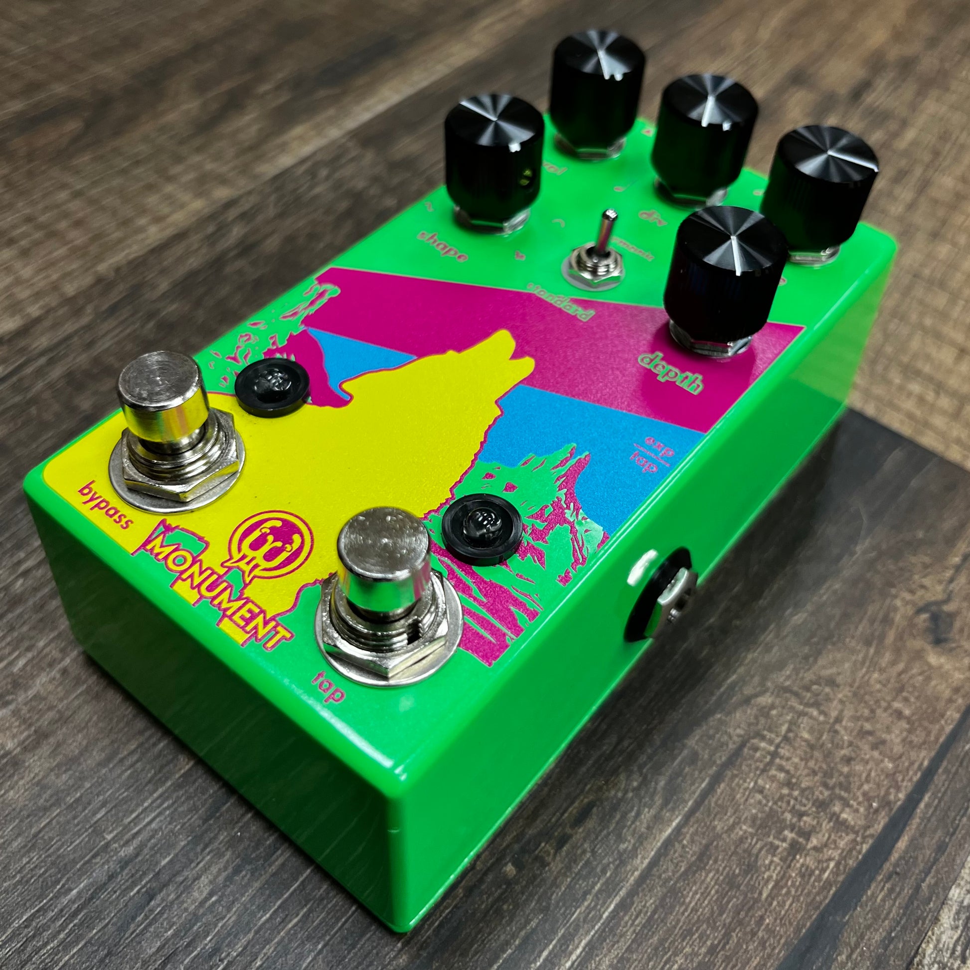 Used Walrus Audio Monument Harmonic Tap Tremolo Pedal TFW220 – Tone