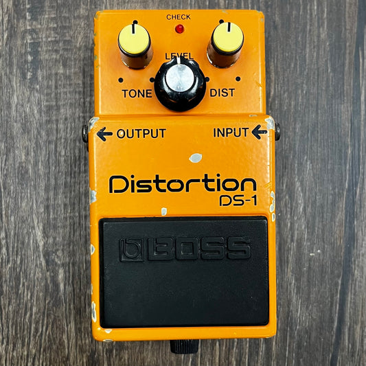 Top of Used Boss DS1 Distortion Pedal TFW247