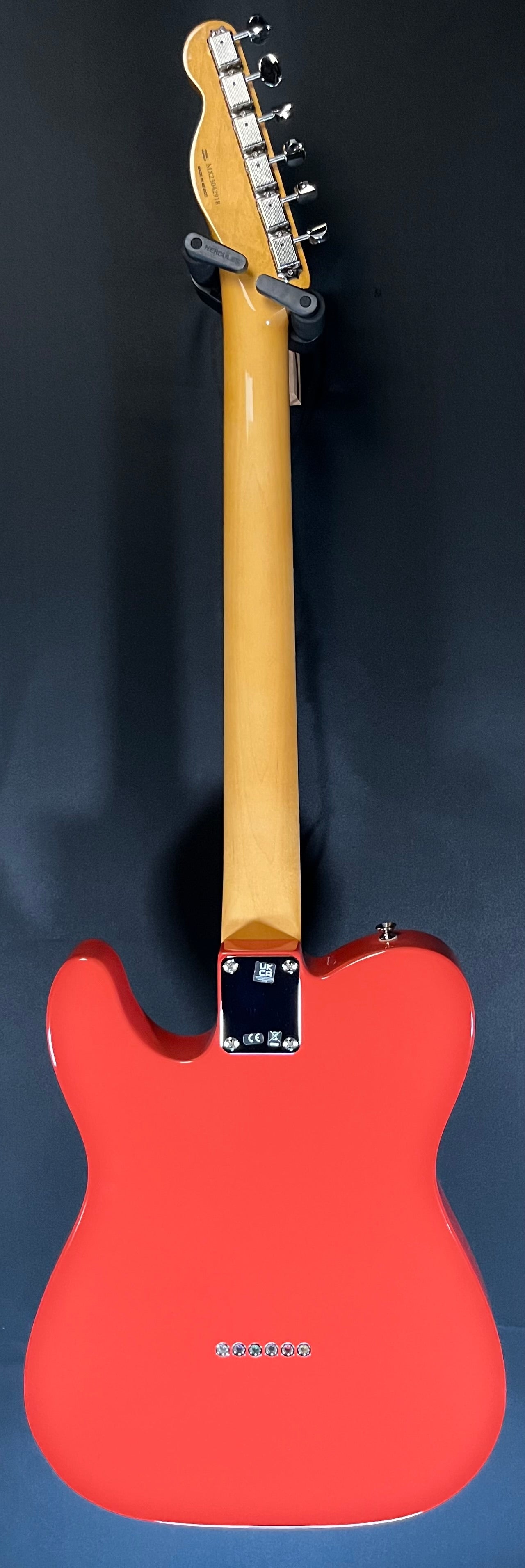 Full back of Used 2023 Fender Vintera 2 60's  RW Telecaster Fiesta Red w/bag TFW242