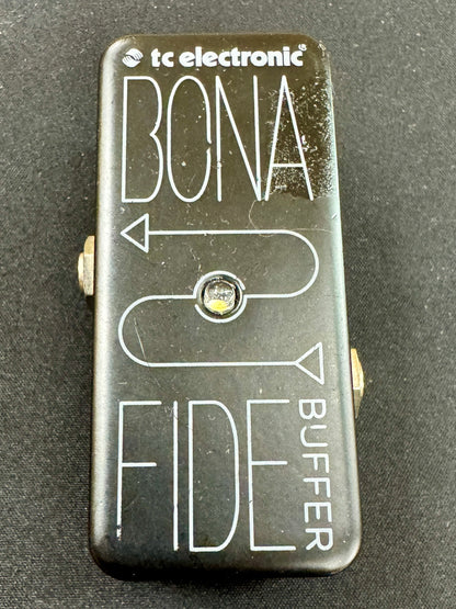  tc electronic Bona Fide Buffer pedal on a gray background