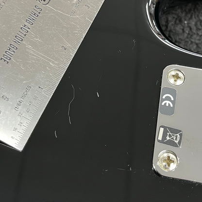 Scratches on back of Used 2008 Fender Standard Jazz Bass V Black TFW2710