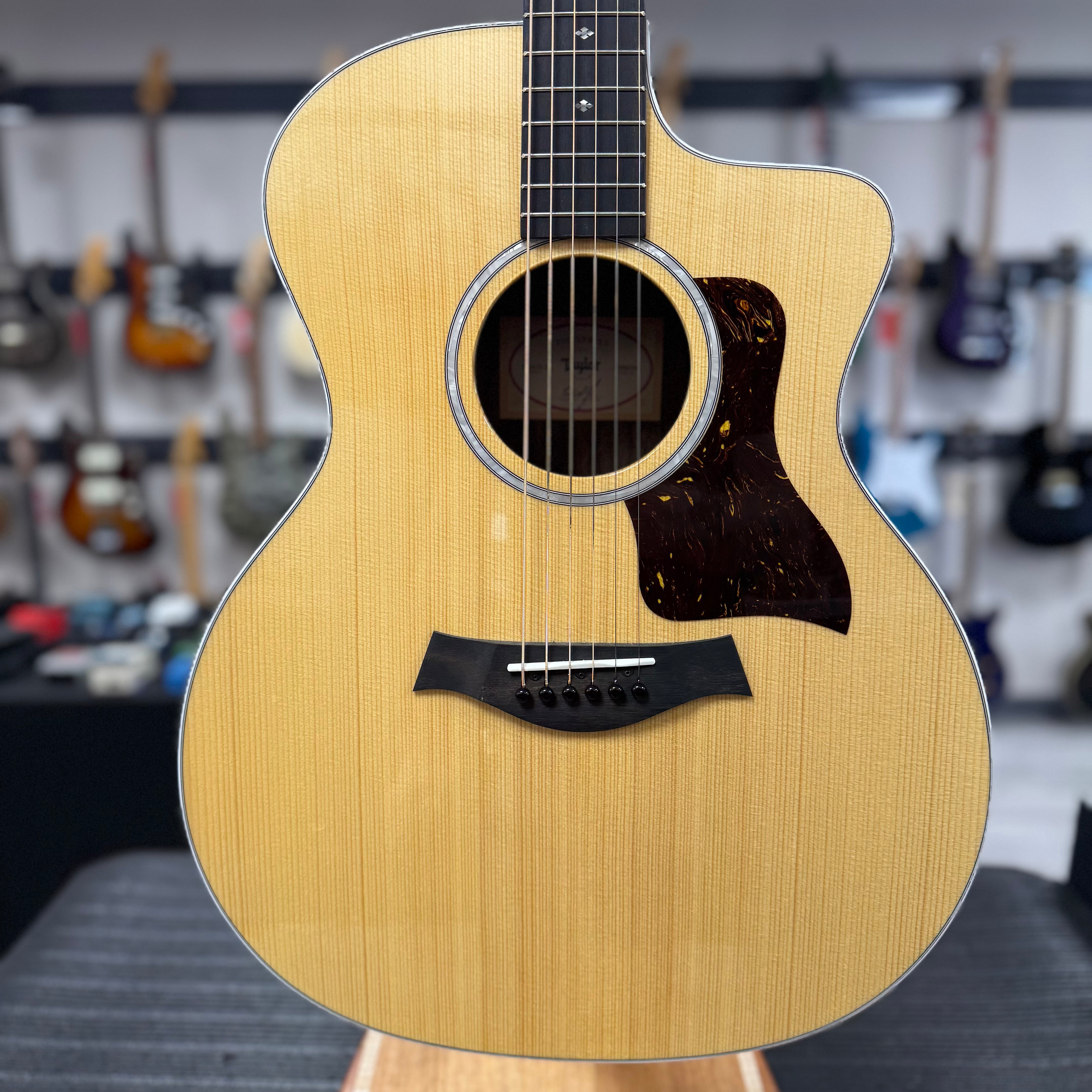 Used Taylor 214ce DLX w/case TSS6342 – Tone Shop Guitars