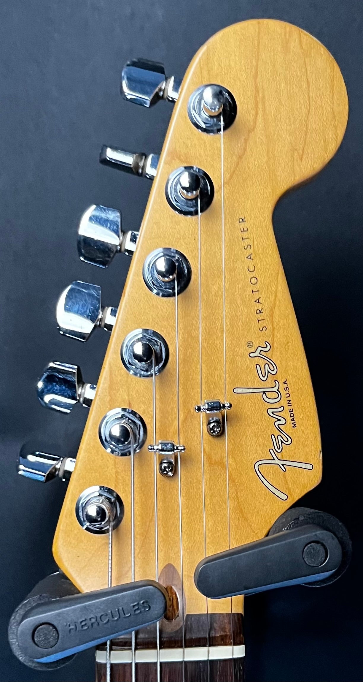 Headstock of Used 1997 Fender American Standard Stratocaster Inca Silver w/Case TFW312