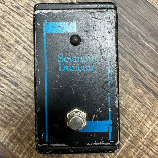 Top of Used 1980's Seymour Duncan 1 Button Footswitch for Convertible Amp TFW303