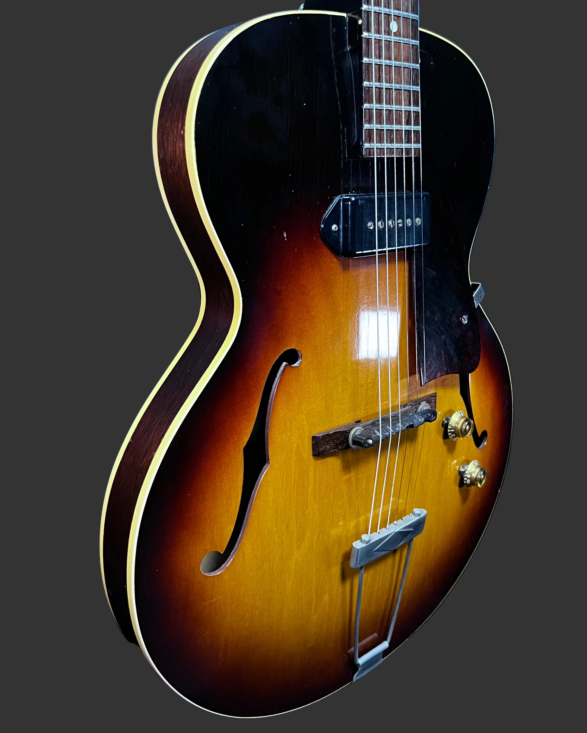 Side front of Used 1956 Gibson ES-125T Thinline Archtop Sunburst w/Case TFW3063