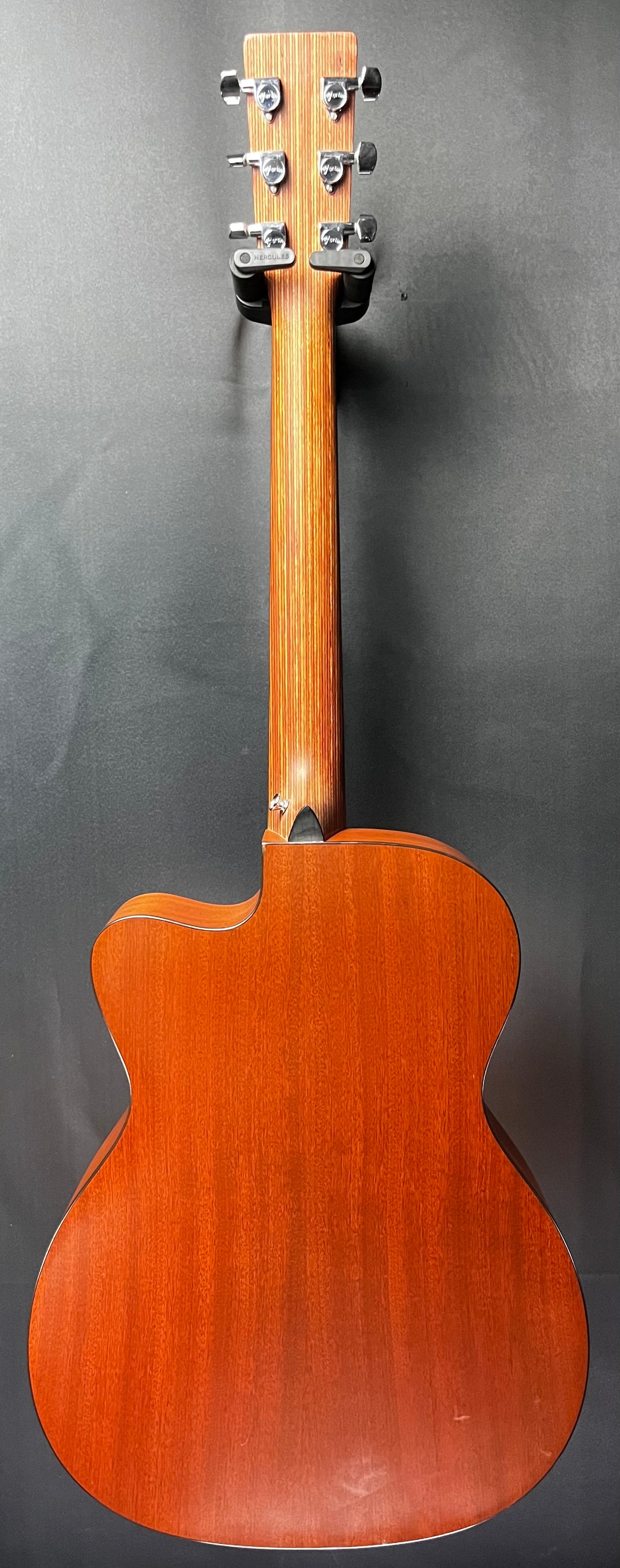 Full back of Used Martin OMC-1e Natural w/case TFW344