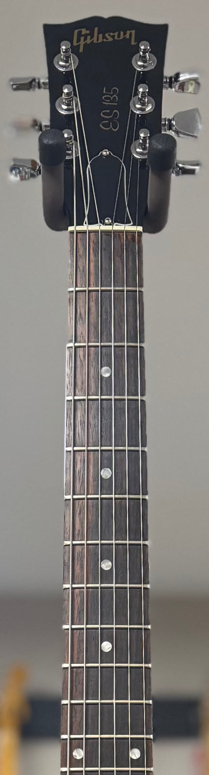 Front of neck of Used 2001 Gibson ES-135 Vintage Sunburst w/case TSS6394