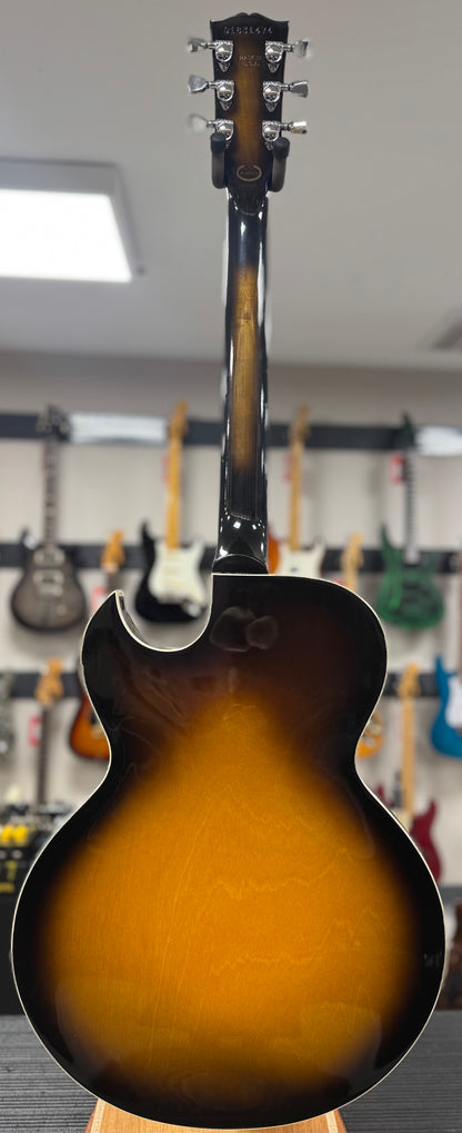 Back of whole Used 2001 Gibson ES-135 Vintage Sunburst w/case TSS6394