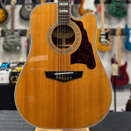 Front of body of Used D'Angelico DAASD500NAT w/case TSS6406