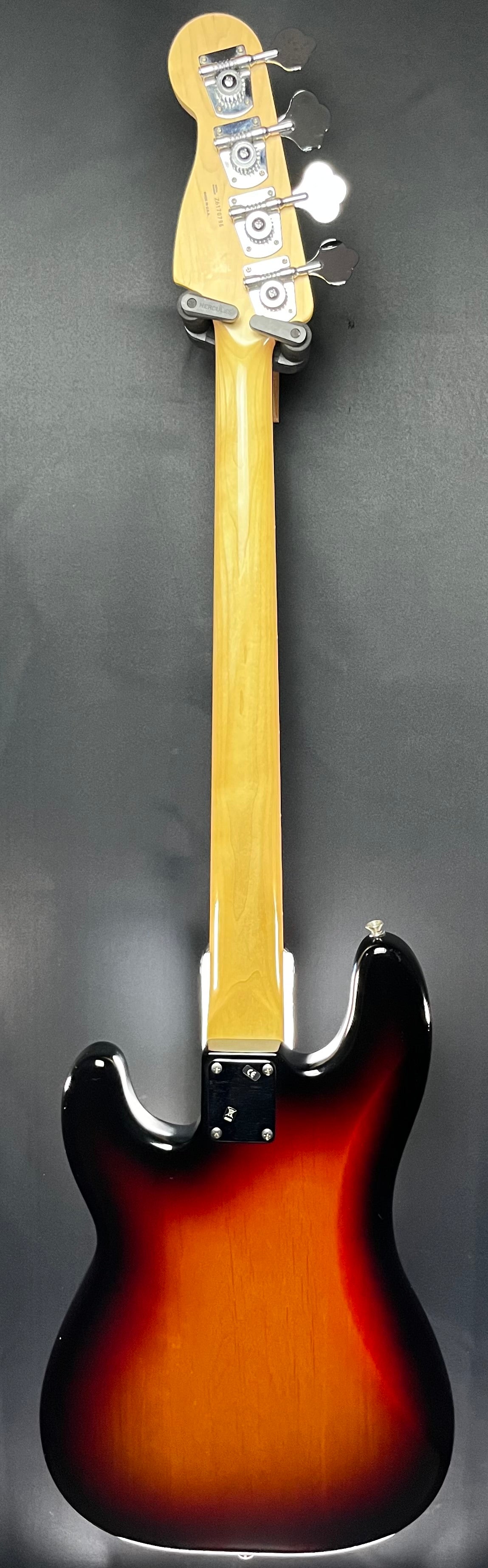 Full Back of Used 2006 Fender Highway I Precision Bass 3-Color Sunburst w/case TFW371