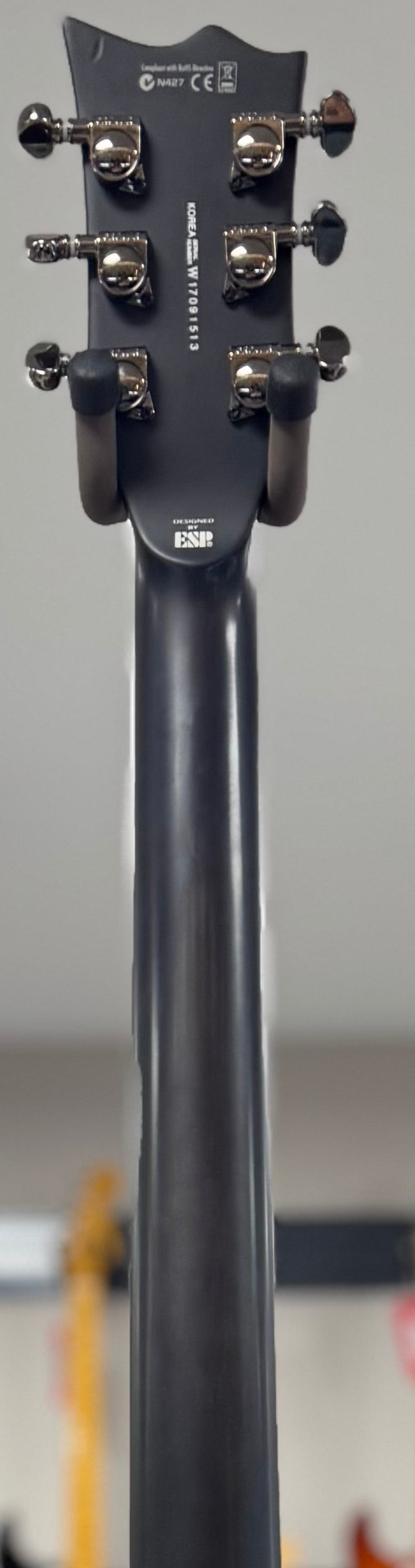 Back of neck of Used ESP LTD EC-401 Trans Black w/bag TSS6417