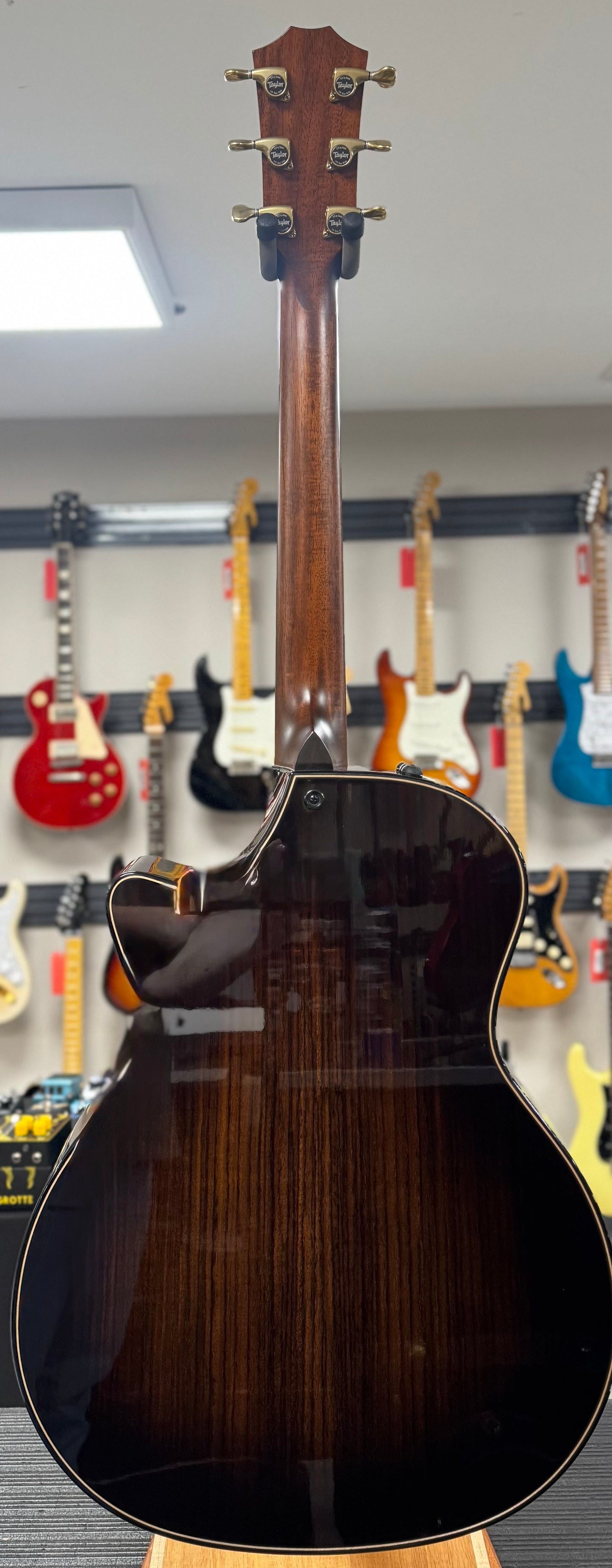 Back of whole Used Taylor 814ce Builder's Edition w/case TSS6440