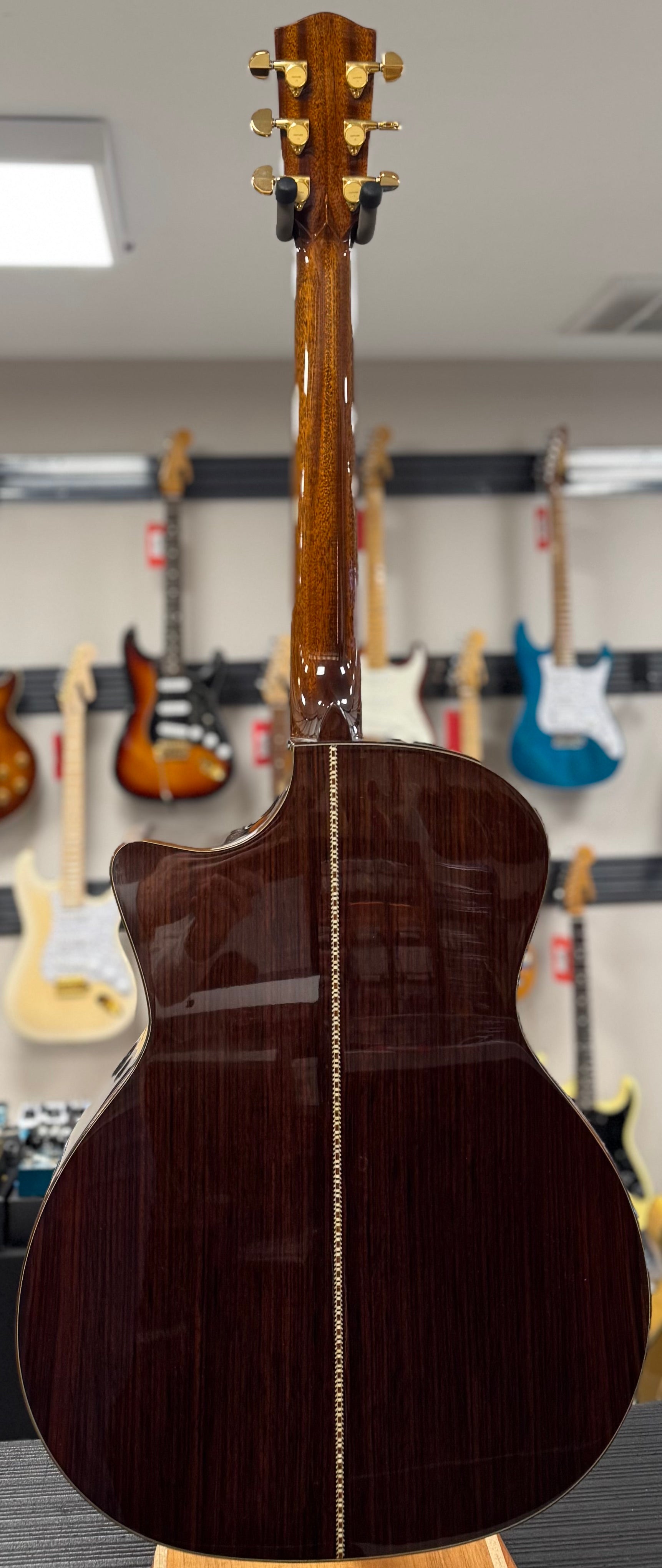 Back of whole Used Eastman AC722ce w/case TSS6445