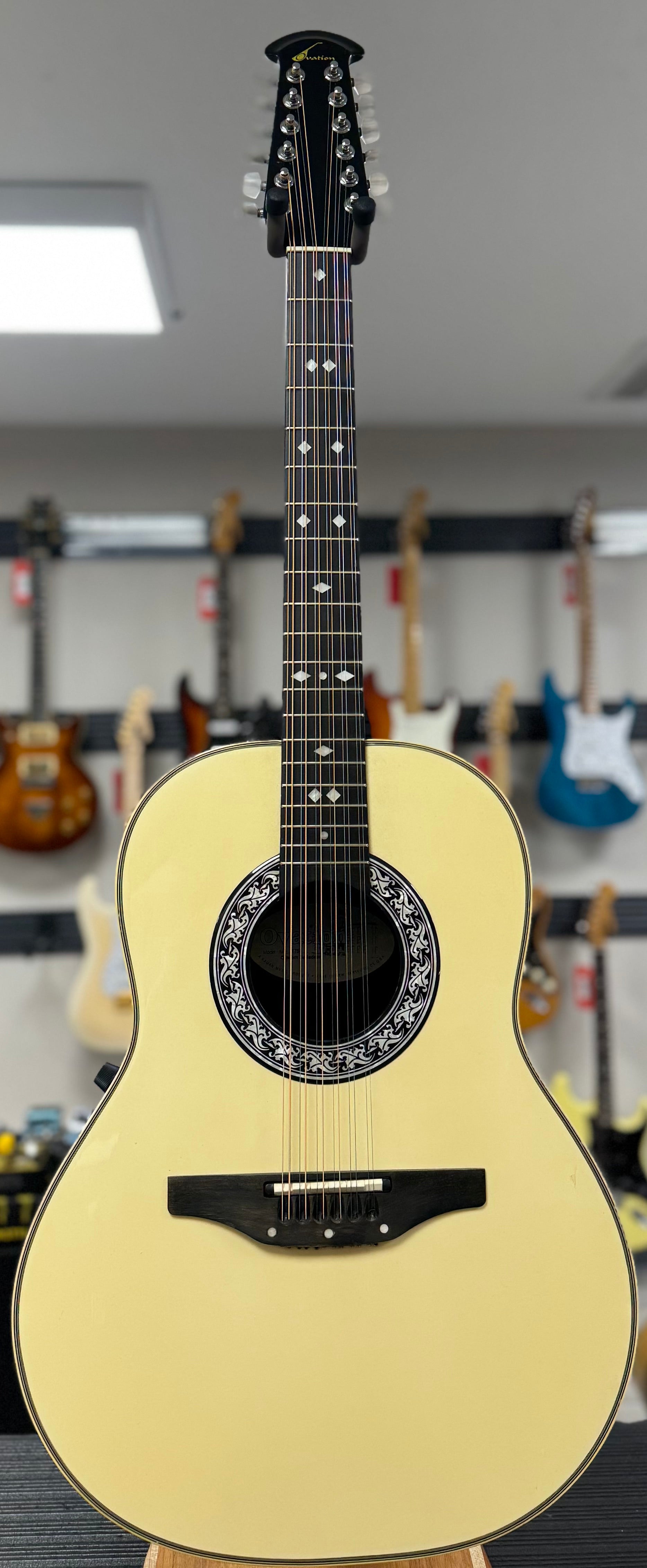 Front of whole Used Ovation 1755 Balladeer w/case TSS6441