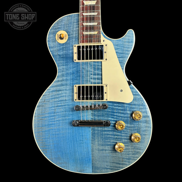 Front angle of Gibson Les Paul Standard 50s Figured Top Ocean Blue.