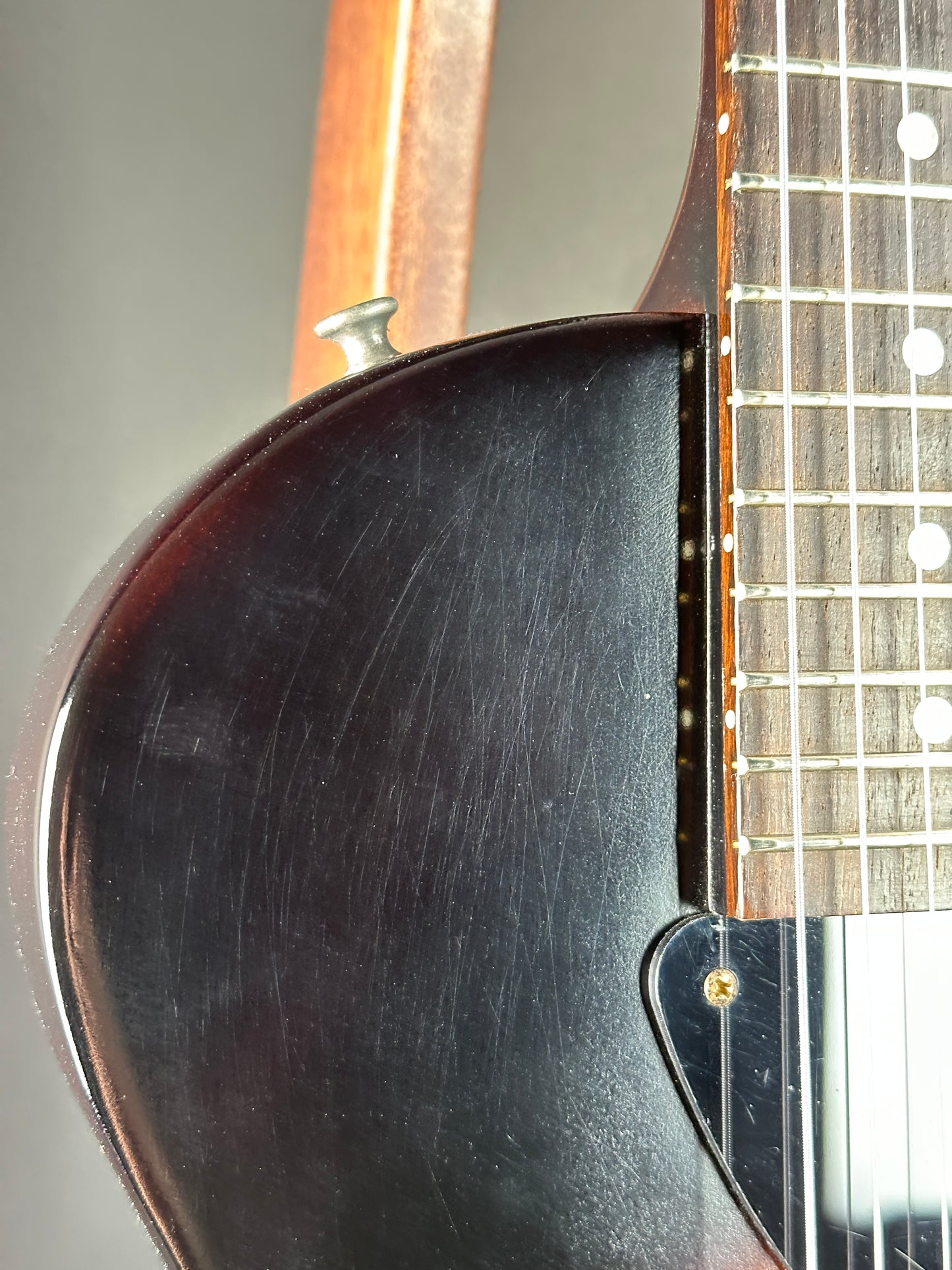 Wear on body of Used Gibson Lukas Nelson '56 Les Paul Junior.