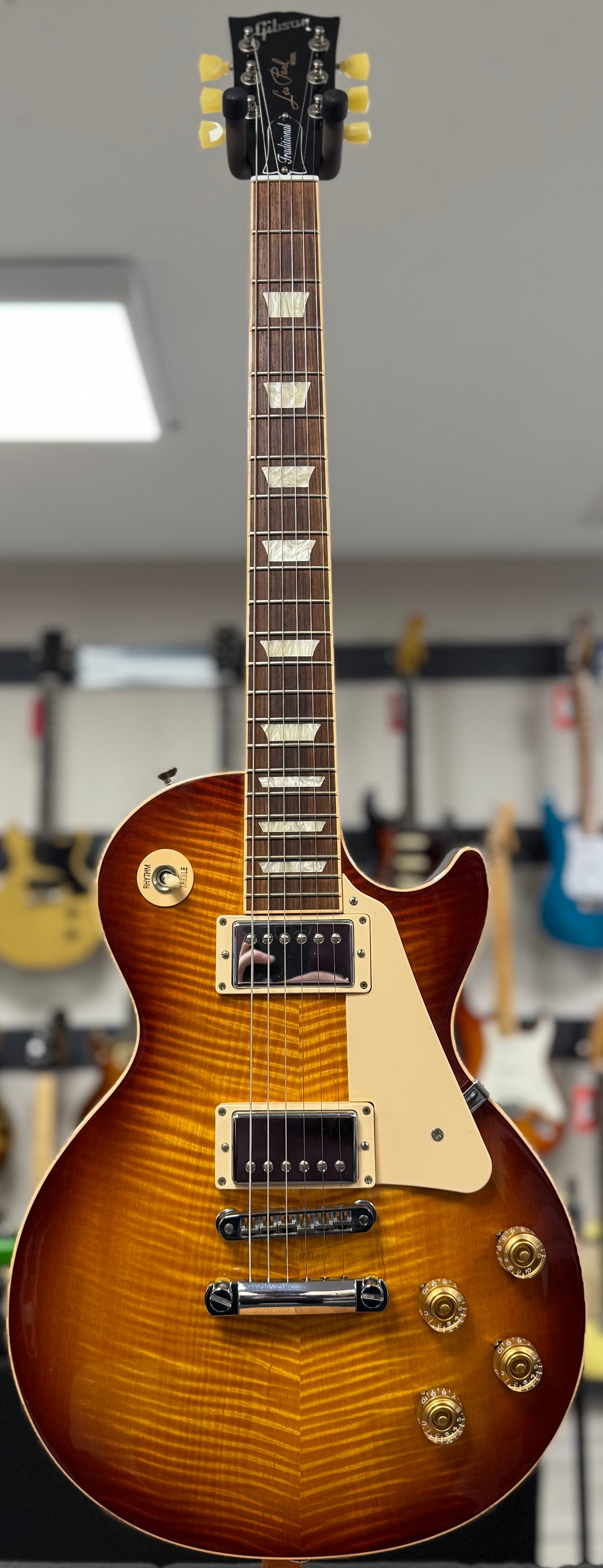 Front of whole Used 2013 Gibson Les Paul Traditional Caramel Burst w/case TSS6475