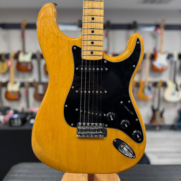 Front of Vintage 1979 Fender Stratocaster Natural w/OHSC TSS6659