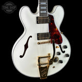 Front angle of Gibson Custom 1959 ES-355 Bigsby Varitone Alpine White Ultra Light Aged.