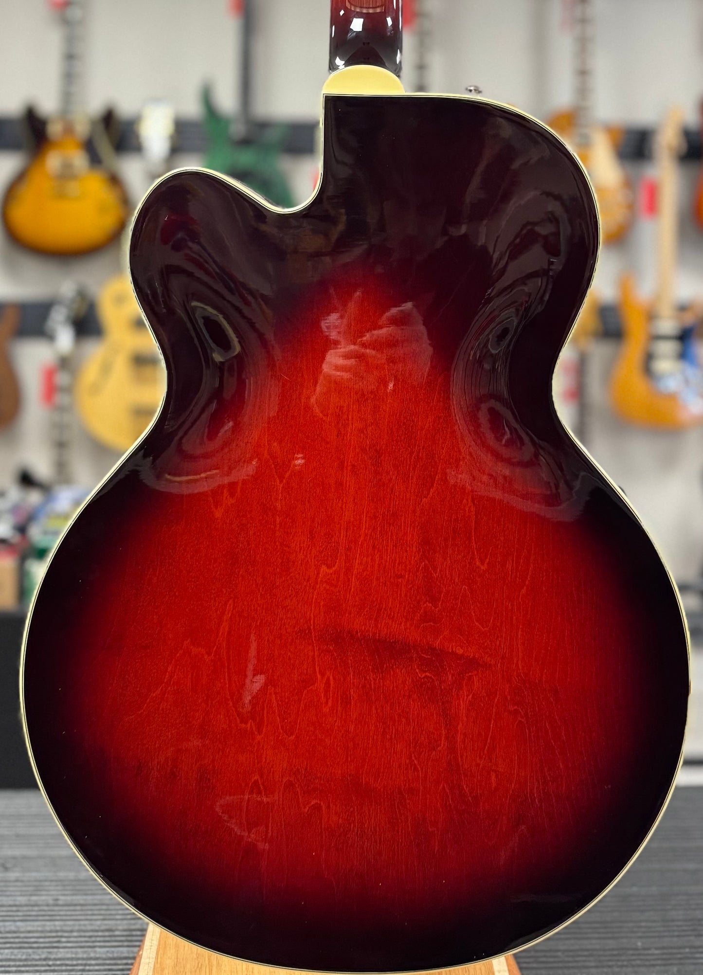 Back of Used Gretsch Streamliner G2420 Chromatic II Claret Burst w/case TSS6591