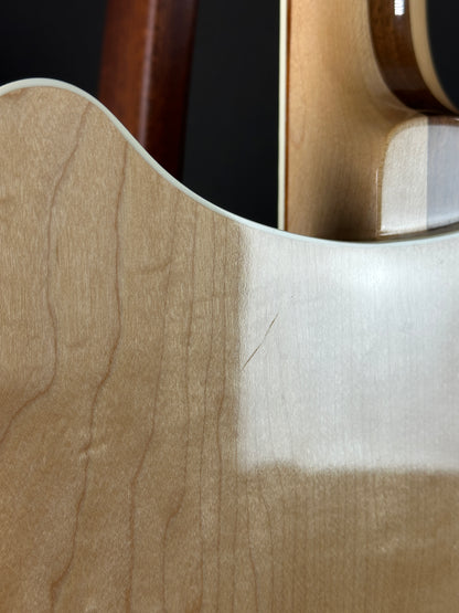 Scratch on back of Used 2009 Rickenbacker 360 Mapleglo.