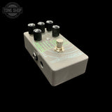 Right side of Used Catalinbread Belle Epoch Echo.