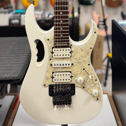 Front of body of Used 1996 Ibanez JEM555-WH MIK TSS6747