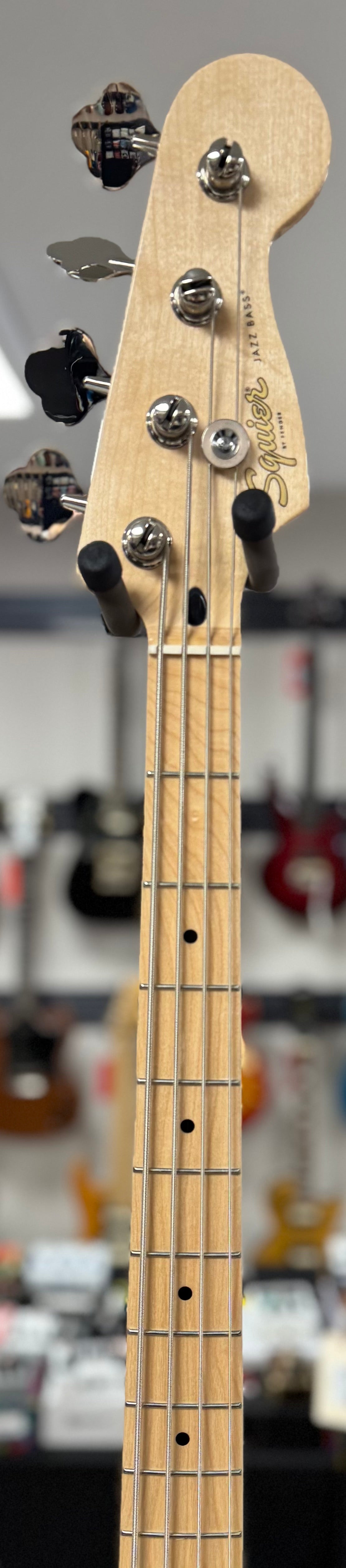 Neck of Used 2022 Squire Paranormal Jazz Bass '54 Black TSS6794