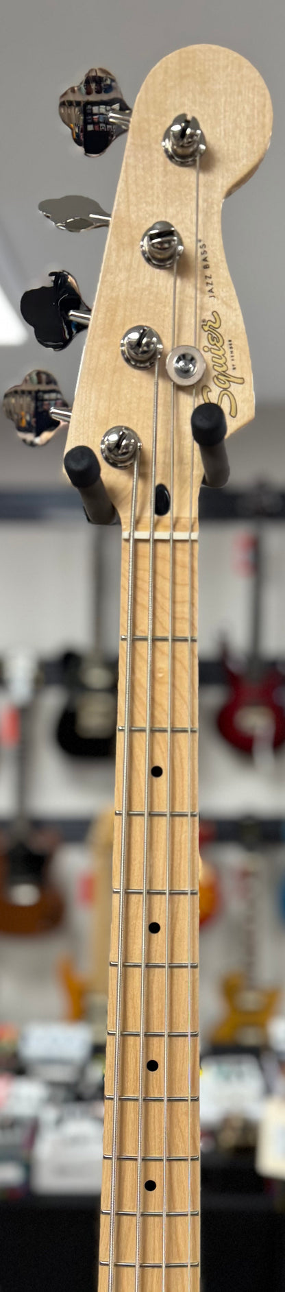 Neck of Used 2022 Squire Paranormal Jazz Bass '54 Black TSS6794