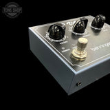 Right angle of Used Behringer 69' Vibe.