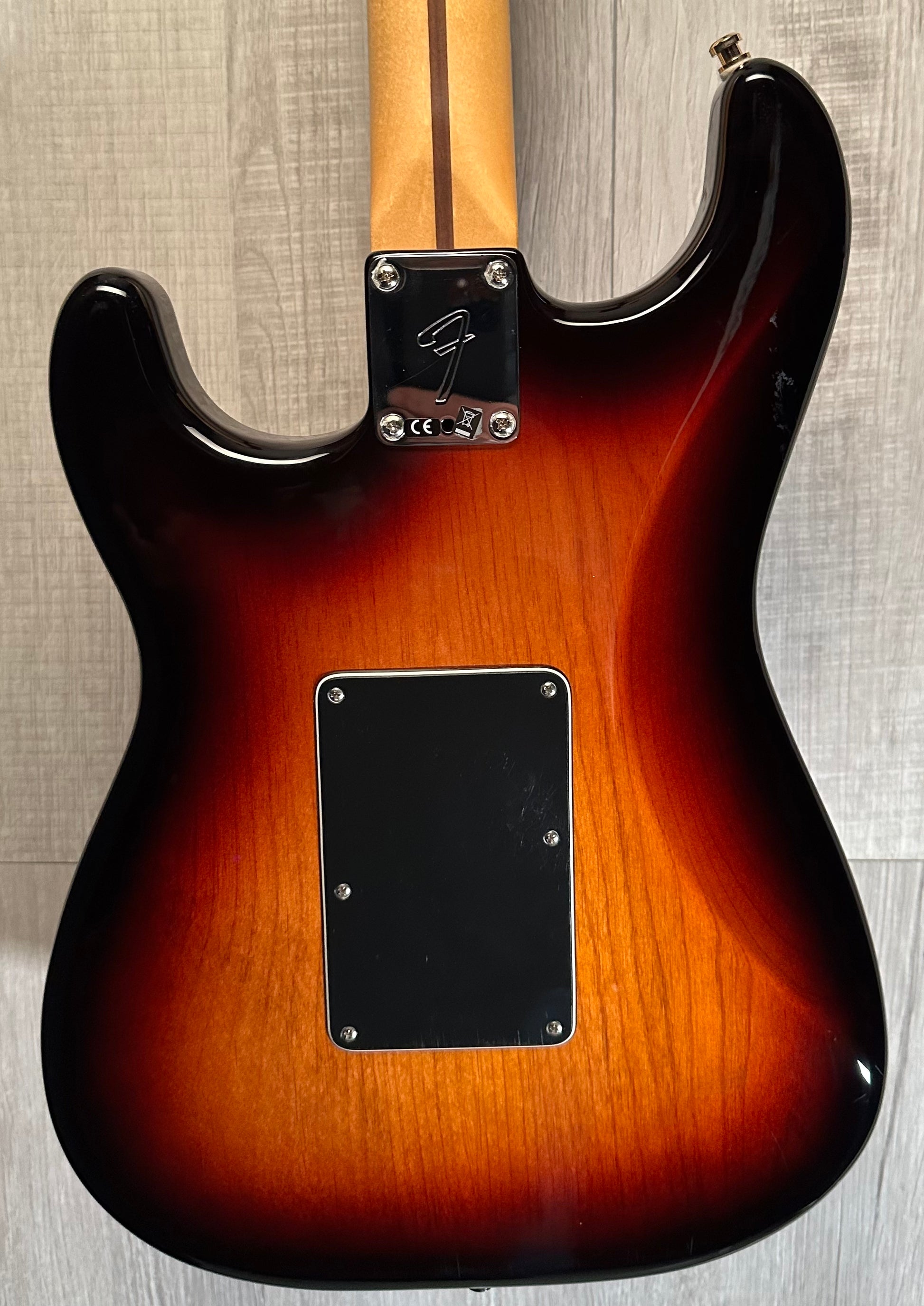 Back of Used 2018 Fender Player Stratocaster Floyd Rose HSS 3 Tone Sunburst TSS3833