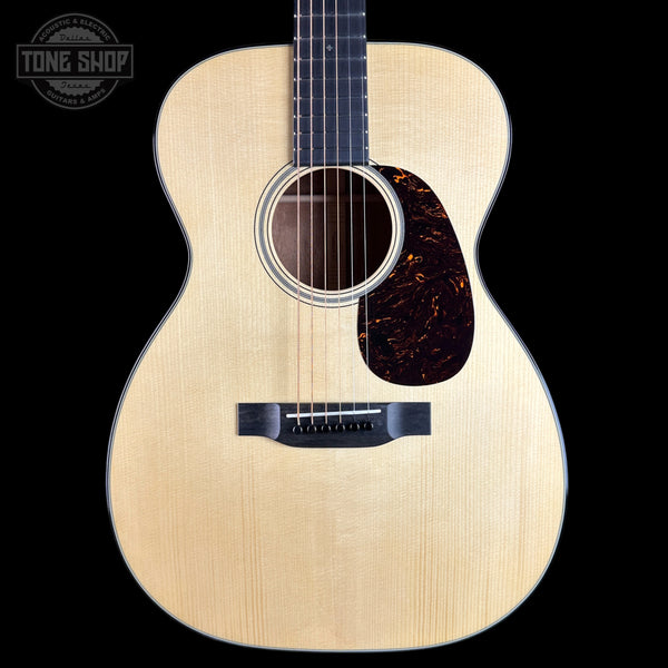 Front of Martin Custom Shop  18 Style 00-14F Adirondack/Quilted Mahogany.