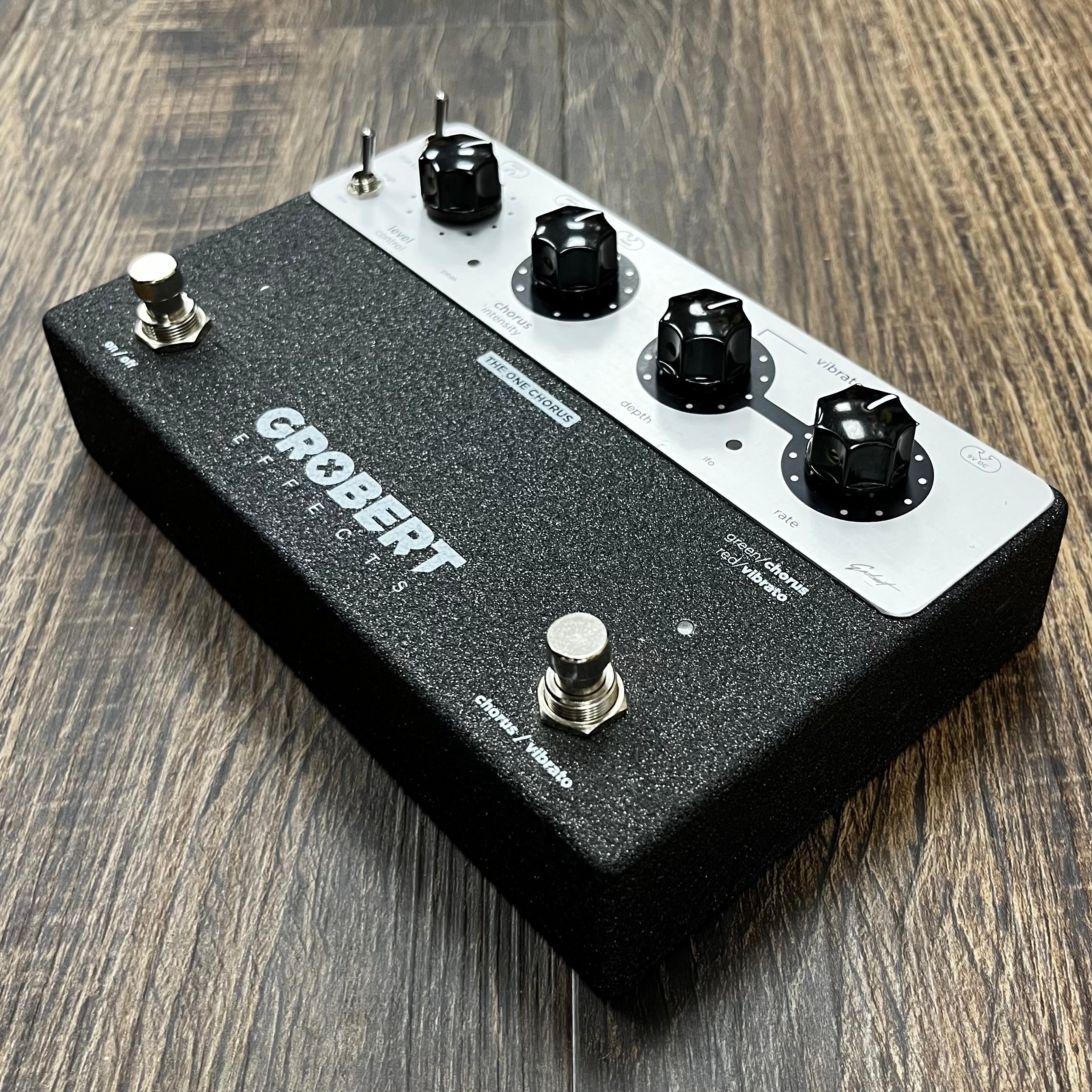 Used Grobert Effects The One Chorus TFW573 – Tone Shop Guitars Used Grobert Effects The One Chorus TFW573 – Tone Shop Guitars