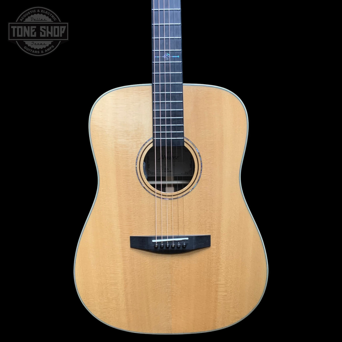 Front of Used Alvarez LD70e Laureate Series Dreadnought.