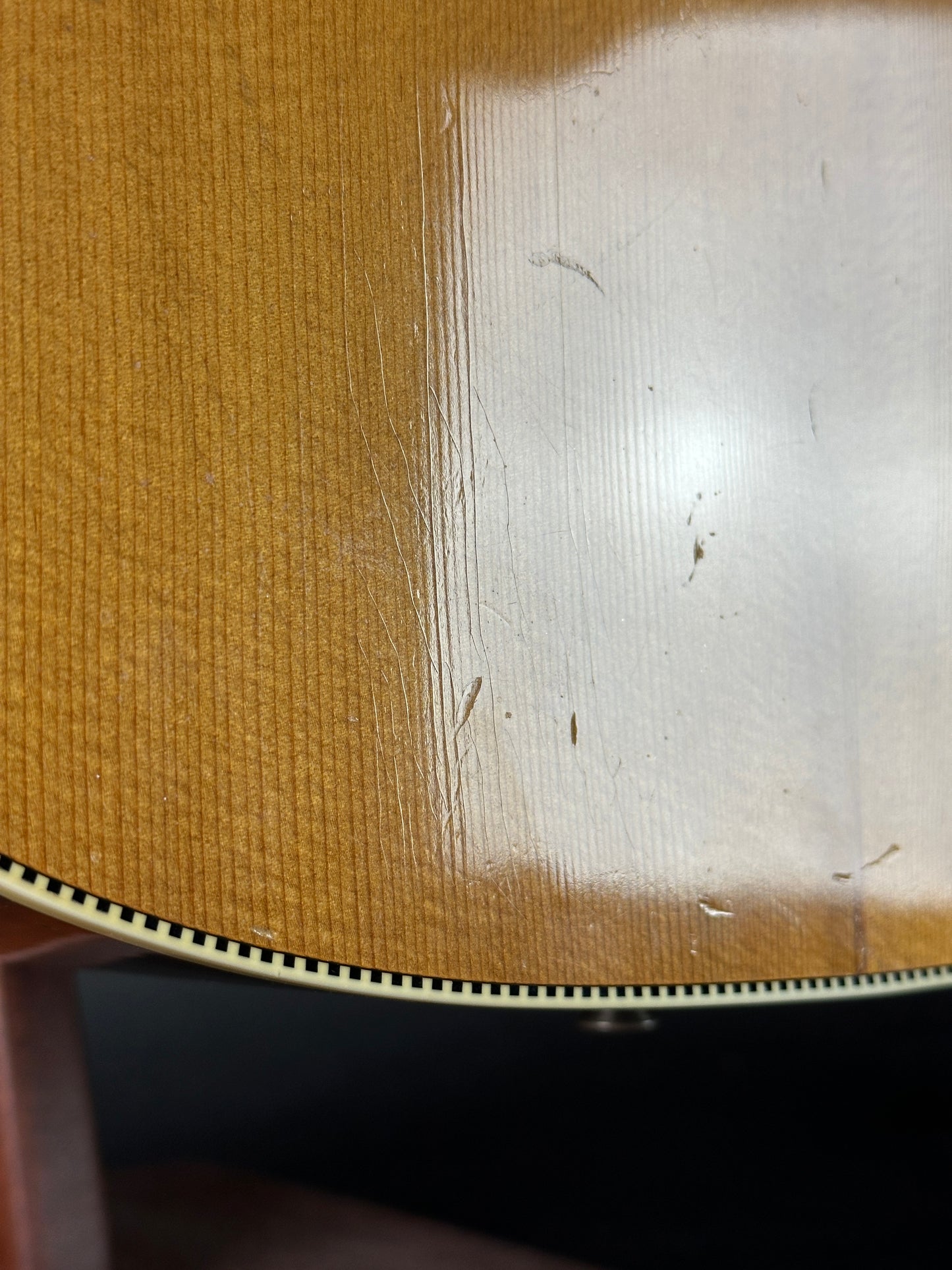 Wear on body of Vintage 1963 Fender King.