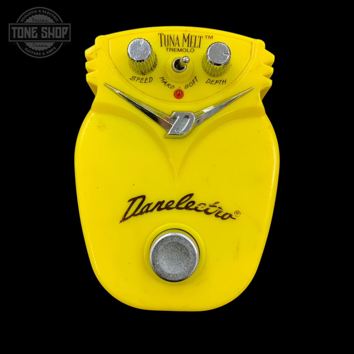 Top of Used Danelectro Tuna Melt Tremolo TFW3892.