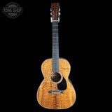 Full front of Martin Custom Shop 000-28K 1921.