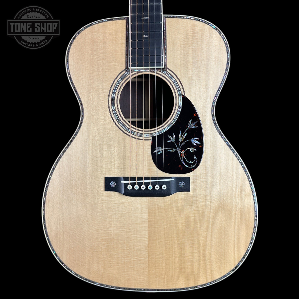 Front of Martin Custom Shop OM-45 Deluxe 1930.