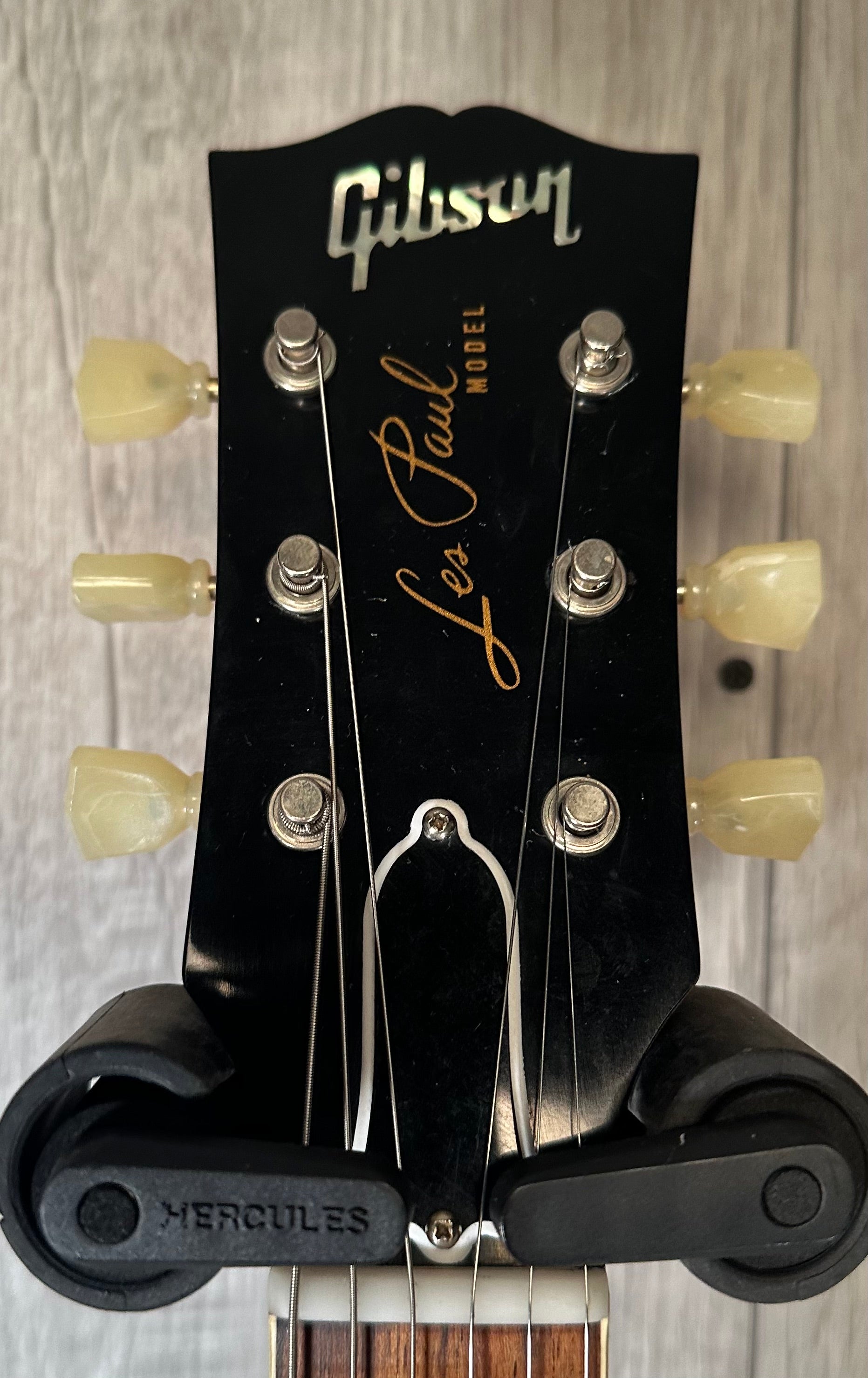 Headstock of Used Gibson Custom Shop 1958 Standard Historic Les Paul VOS Ebony w/case TSS3929